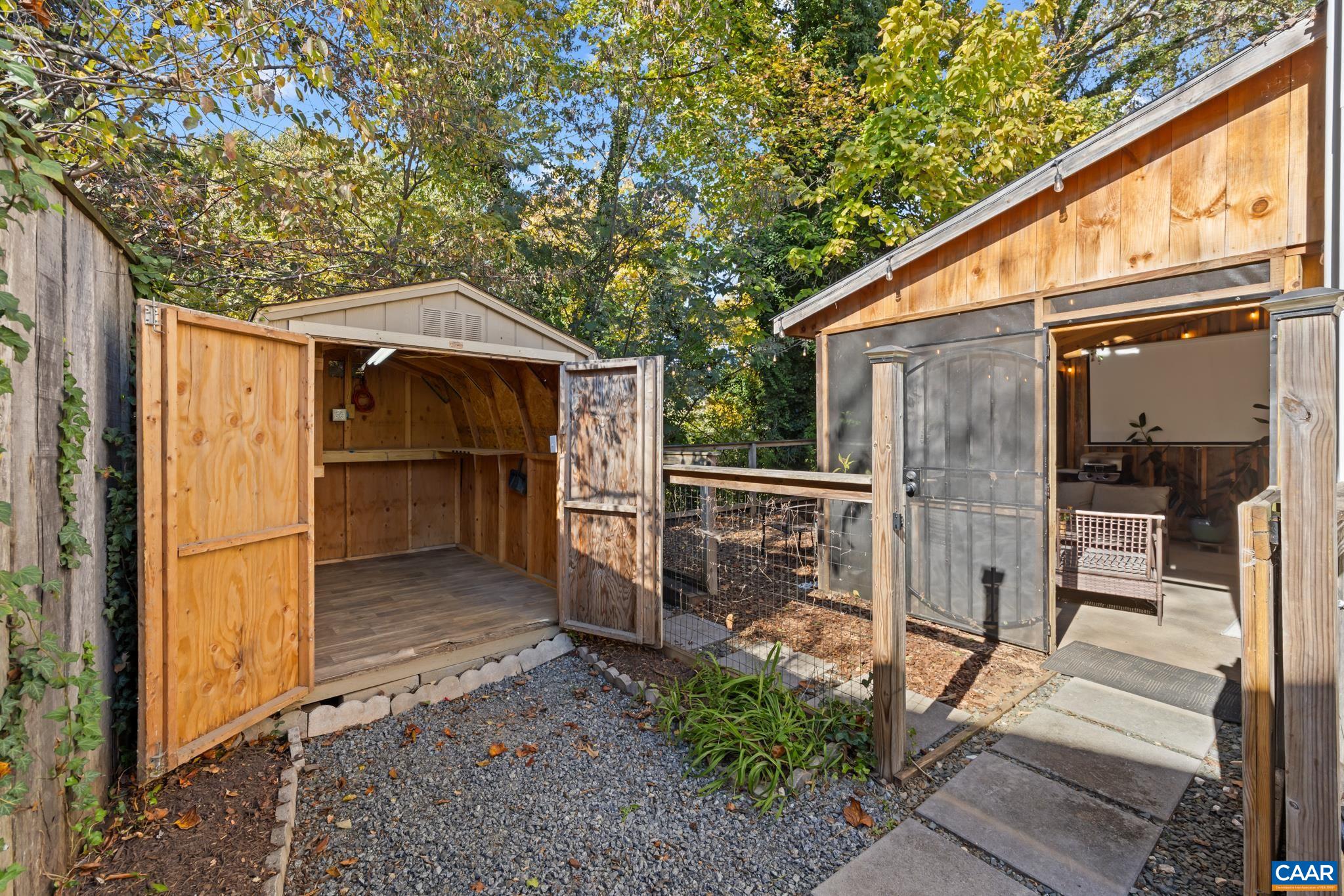 723 ORANGEDALE AVE, CHARLOTTESVILLE, Virginia 22903, 2 Bedrooms Bedrooms, ,1 BathroomBathrooms,Residential,Orangedale Oasis,723 ORANGEDALE AVE,683626 MLS # 683626